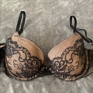 VS Lace lined demi bra